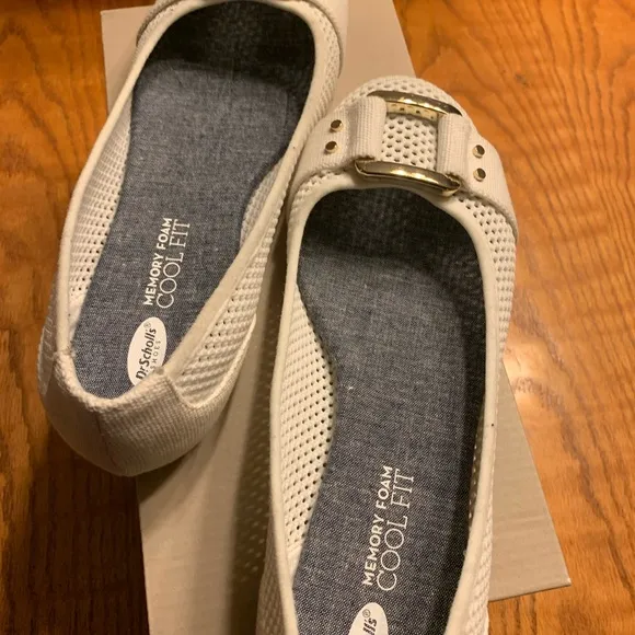Dr. School’s Women’s Ballet Flats Memory Foam Fit