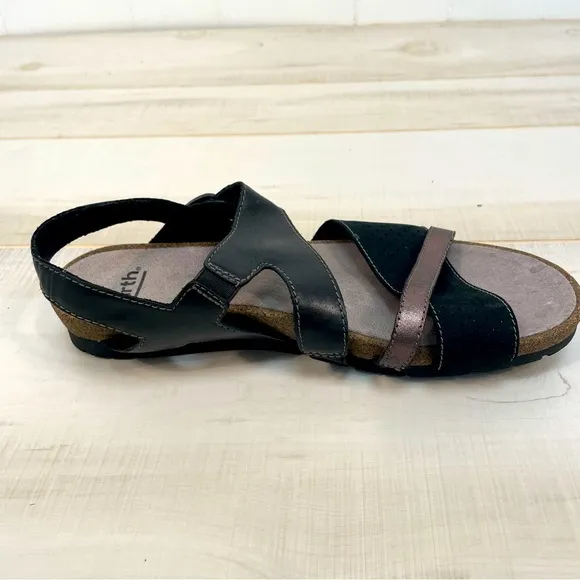 Earth NEW Linden Laguna Black &amp; Silver Leather Sandals Sz 7.5W