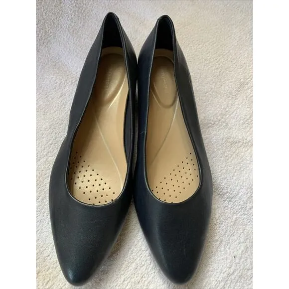 Easy Spirit Caldise Navy Pumps Womens Size 8 Flats New