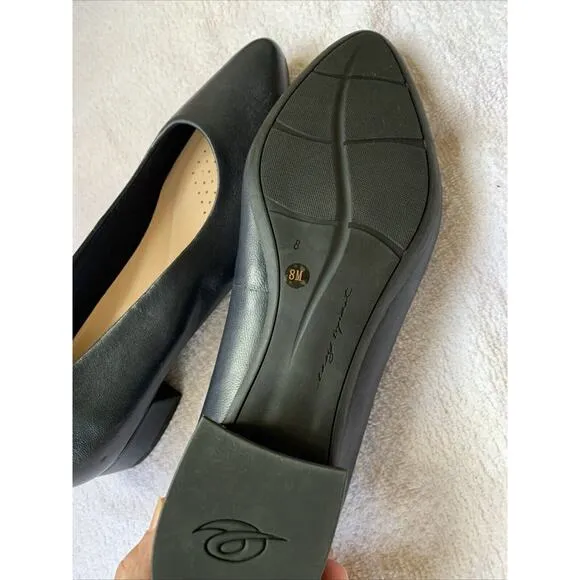 Easy Spirit Caldise Navy Pumps Womens Size 8 Flats New