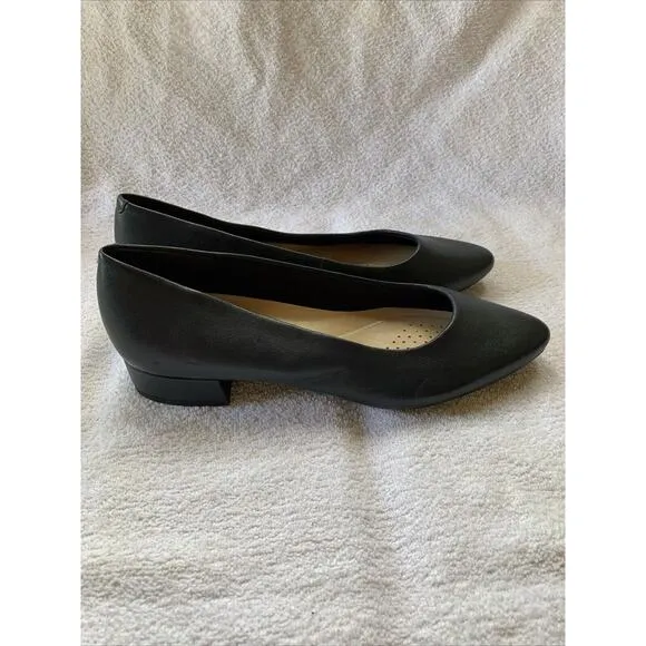Easy Spirit Caldise Navy Pumps Womens Size 8 Flats New
