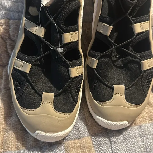 Ecco Biom C-Trail Leather Sneakers
