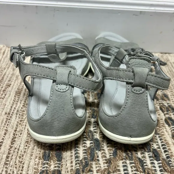 ECCO Flash Sandals Flat Women's EUR 39 US 8 Gray Leather Adjustable T Strap