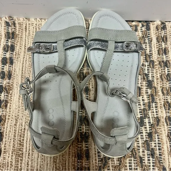 ECCO Flash Sandals Flat Women's EUR 39 US 8 Gray Leather Adjustable T Strap