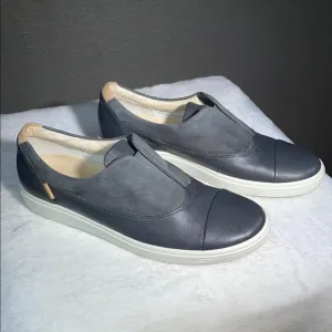 Ecco Gray Leather Slip-On Loafers with Two-Tone Design