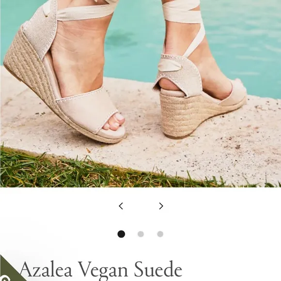 Elegant Beige Wedge Espadrilles