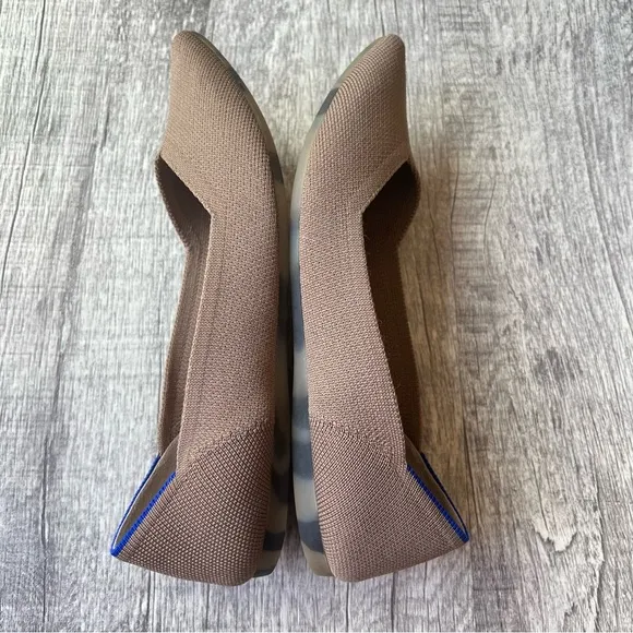 Elegant Brown Women's Flats