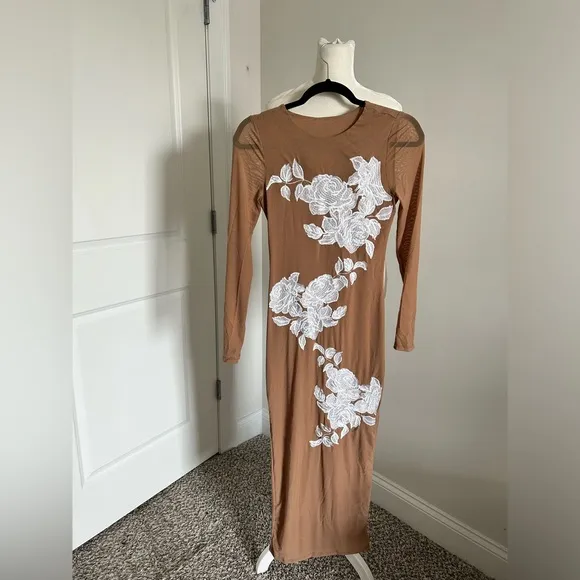 Elegant Nude sequined flower embroidered dress