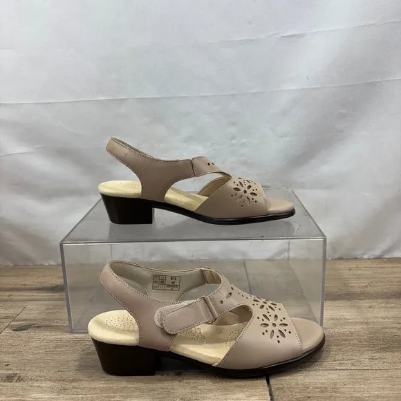 Elegant Tan Women's Sandals