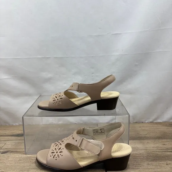 Elegant Tan Women's Sandals