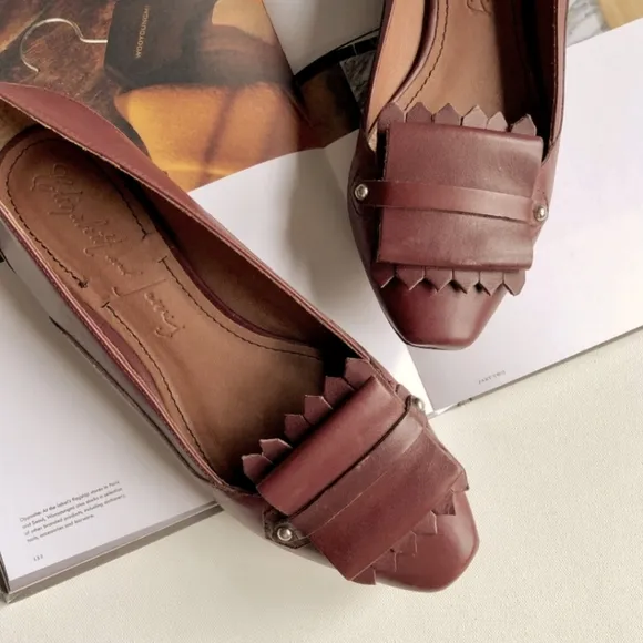 Elizabeth   James Gavin Brown Leather Fancy Loafer Flats