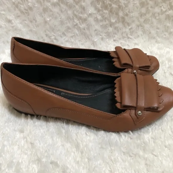 Elizabeth   James Gavin Brown Leather Fancy Loafer Flats