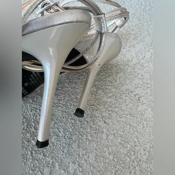 Enzo Angiolini ankle strap bejeweled sandals size 7
