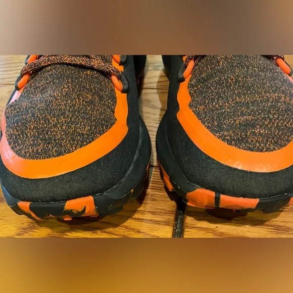 EUC Allbirds Runner SWT,size 11/44,black/buoyant orange,rugged sole