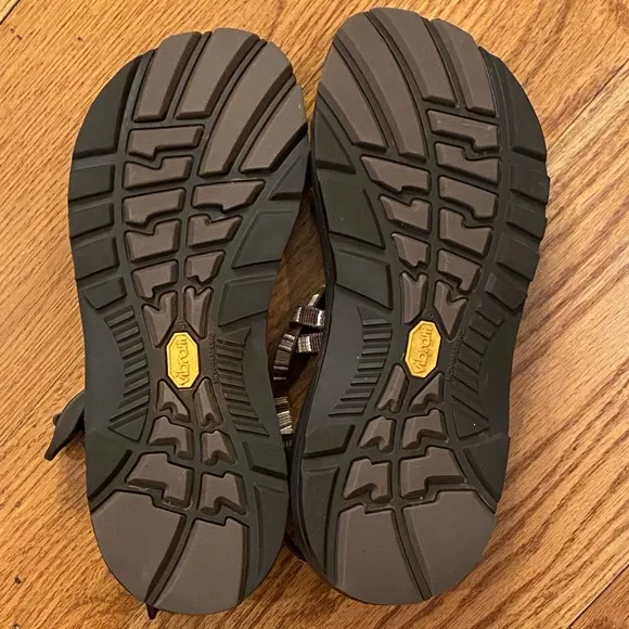 EUC Chaco ZX/2 Sandals, Browns