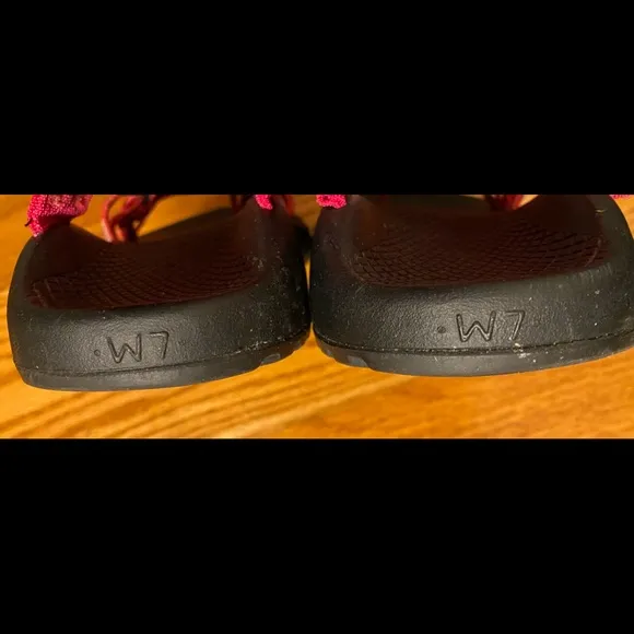 EUC Chaco ZX/3 Sandals, Pinks