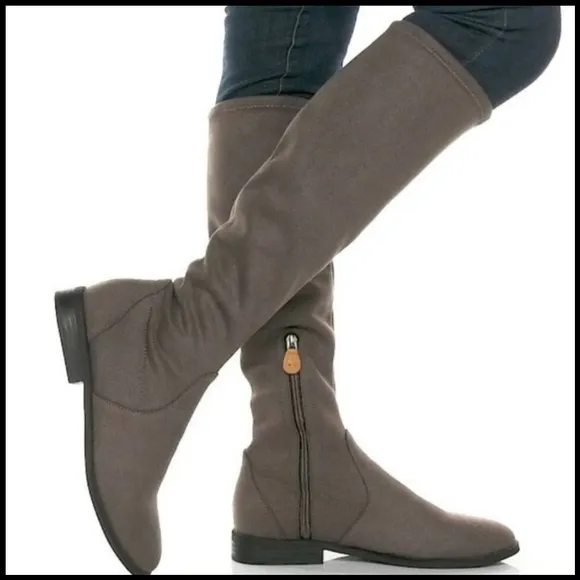 EUC Gentle Souls Emma Stretch Knee High Boots in Mineral Gray