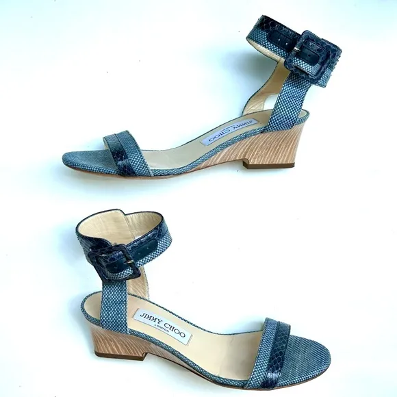 EUC JIMMY CHOO Mansy Snakeskin Raffia Ankle Wrap Wedge Sandal in Navy - 37, US 7