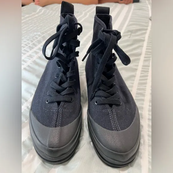 Everlane High Top Lace Up The Canvas Utility Boot sneakers size 7