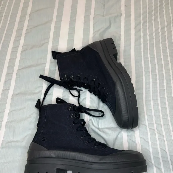Everlane High Top Lace Up The Canvas Utility Boot sneakers size 7