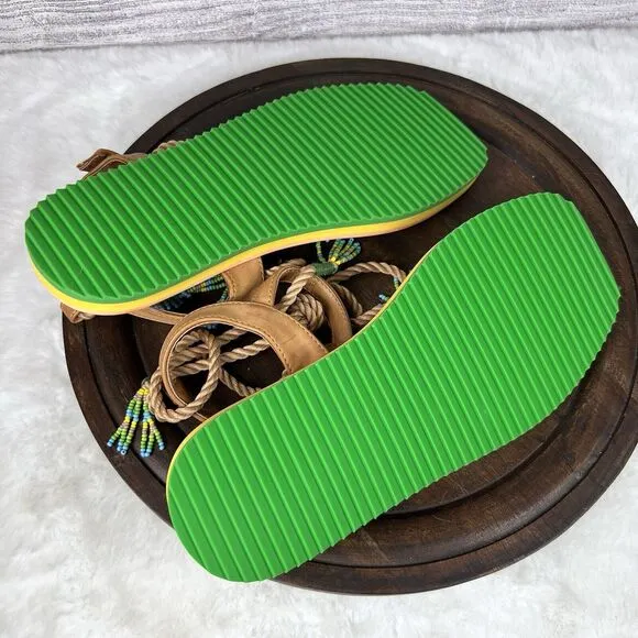FARM RIO Tan Banana Beaded Pietra Sandals Tropical Size 8