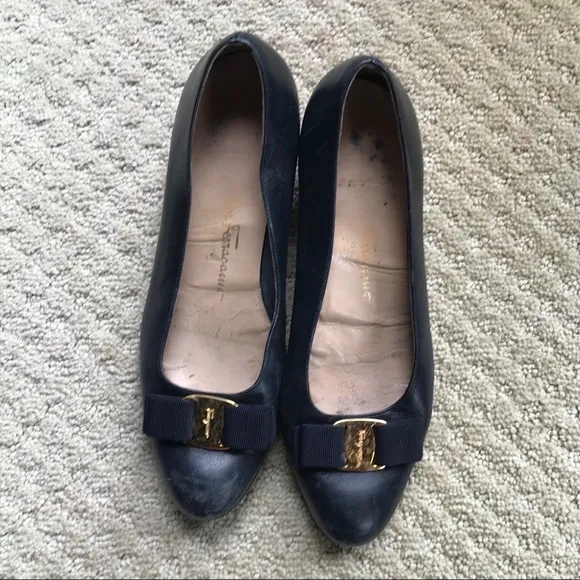 FERRAGAMO short heeled loafers