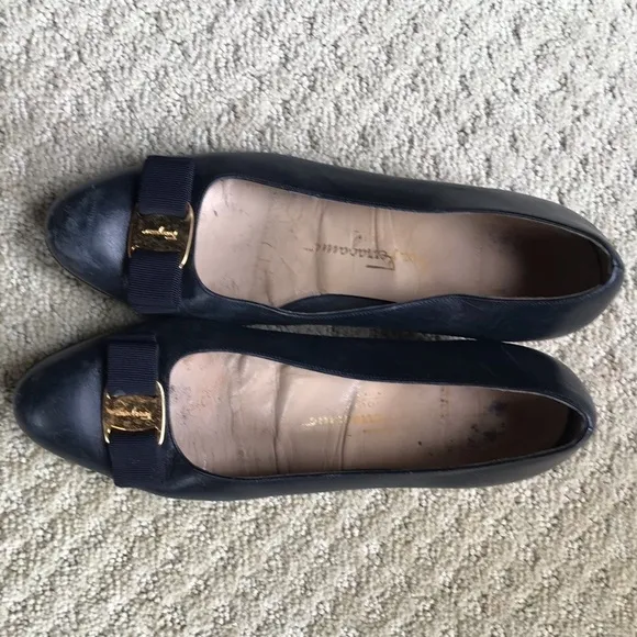 FERRAGAMO short heeled loafers