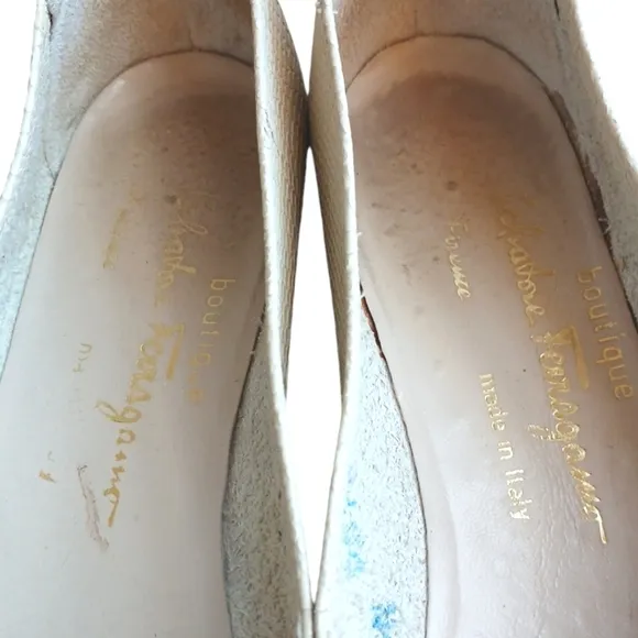 Ferragamo Snake Embossed Cream Leather Flats Size 8.5