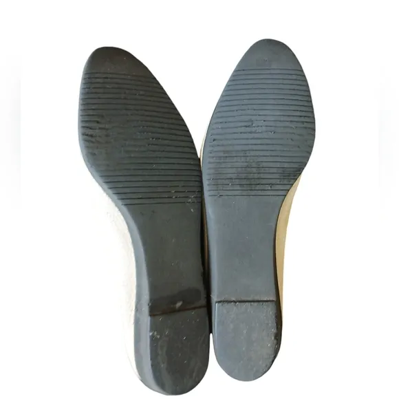 Ferragamo Snake Embossed Cream Leather Flats Size 8.5