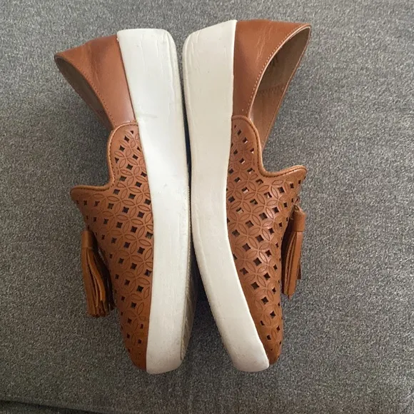 FITFLOP D'ORSAY Caramel Brown Latticed Leather Tassel Loafers Flats US 5