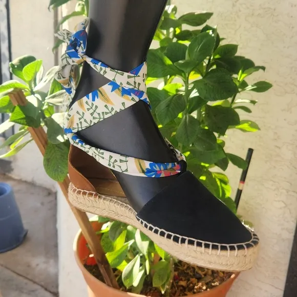 Floral Ribbon Espadrilles - Black and Brown