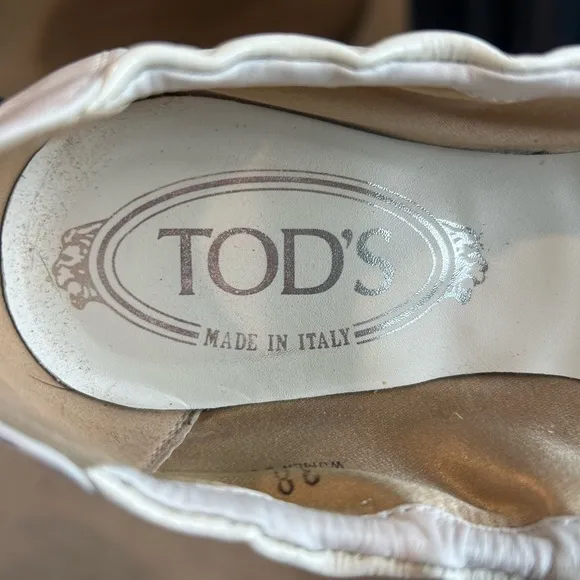 Forever Classic Tod’s Black &amp; Cream Buckle Cap Toe Ballet Flats Sz 38