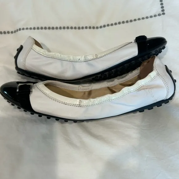 Forever Classic Tod’s Black &amp; Cream Buckle Cap Toe Ballet Flats Sz 38