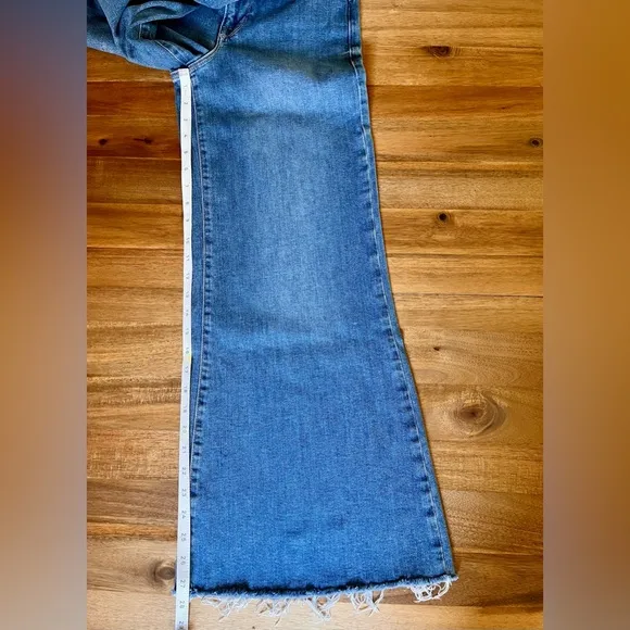 FRAME Le Palazzo Raw Hem Crop Jeans - Color Jonah - Size 27