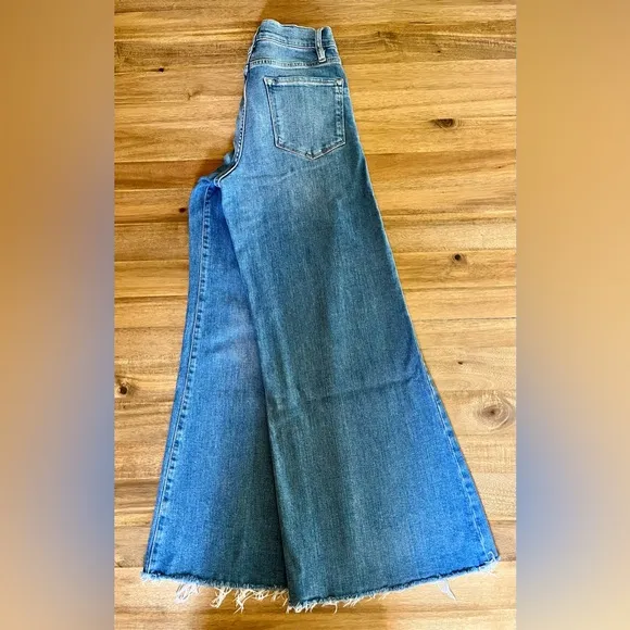 FRAME Le Palazzo Raw Hem Crop Jeans - Color Jonah - Size 27