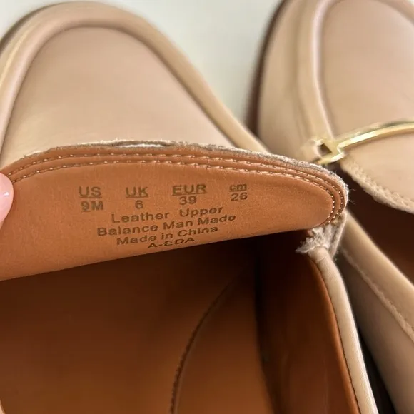 Franco Sarto Eda Bit Loafer With Metal Detail Slip On Tan Color Women’s size 9