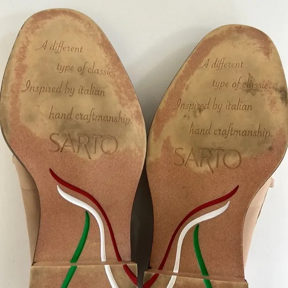Franco Sarto Eda Bit Loafer With Metal Detail Slip On Tan Color Women’s size 9
