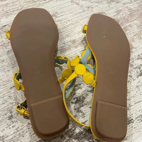 Francés Valentine Yellow Sandals by Unknown Brand Size 6B