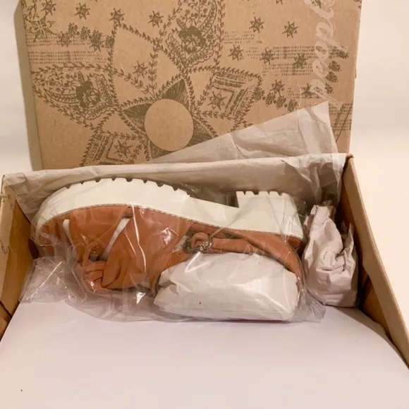 Free People Essex Brown Taupe Suede White Platform Summer Ankle Strap Sandals 38