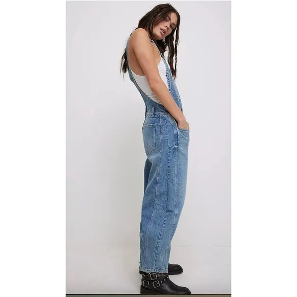 Free People Good Luck Barrel Overalls in Blue Denim Size Large Denim Utility