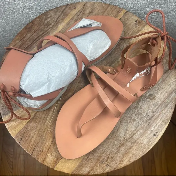 Free People l 39 Vacation Day Leather Wrap Lace-Up Ankle Gladiator Thong Sandals