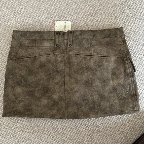Free people Micro Mod Mini Skirt Faux Vegan leather. NWOT. Rockwood