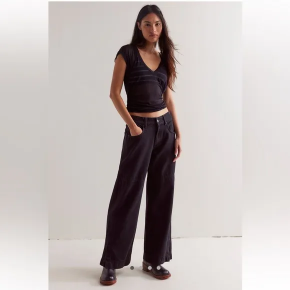 Free People NWT Benji Relaxed Wide Leg Jeans Size 29 in Thea Black