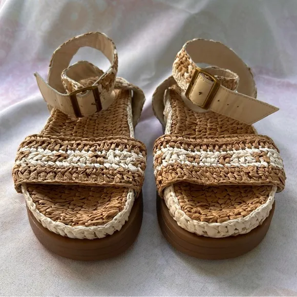 Free People Roma Raffia Sandals Size 9 Boho Woven EUC Tan White Ankle
