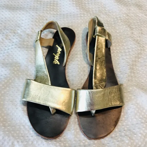 Free People Under Wraps GenuineGoatskin Leather Flat Sandals Gold
