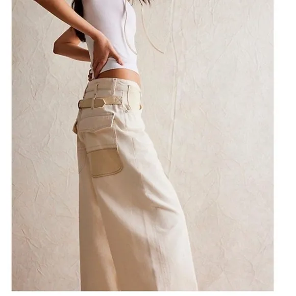 Free People Waterfalls Baggy Wide Leg Jeans Ivory Size 28 NWT