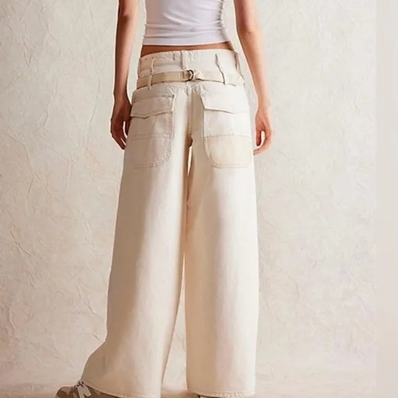Free People Waterfalls Baggy Wide Leg Jeans Ivory Size 28 NWT