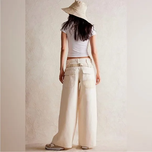 Free People Waterfalls Baggy Wide Leg Jeans Ivory Size 28 NWT