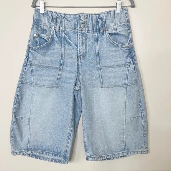 Free People We The Free Extreme MeasuresBarrel Denim Shorts Size 26