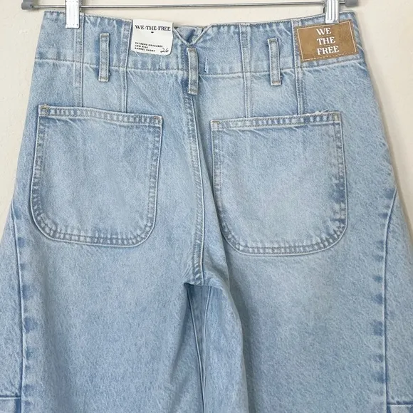 Free People We The Free Extreme MeasuresBarrel Denim Shorts Size 26